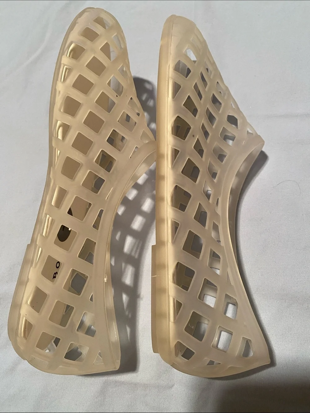 Flat shoes